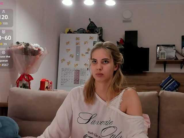 Girlalonehome live cam on BongaCams