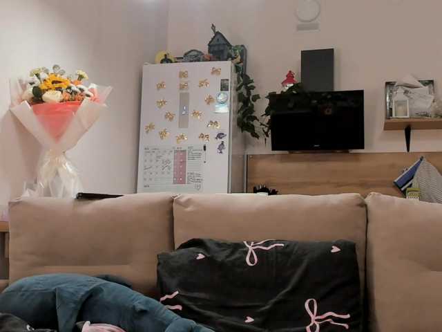 Girlalonehome
