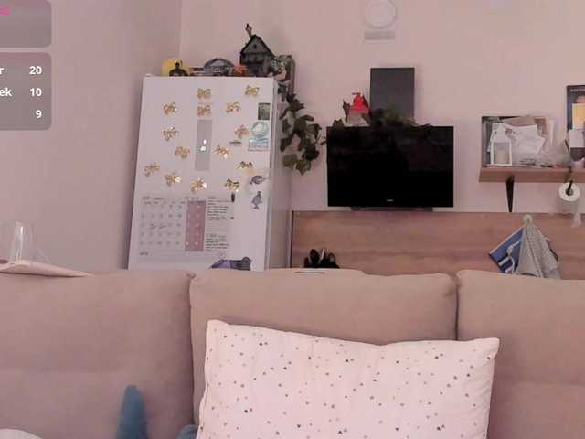Girlalonehome live cam on BongaCams