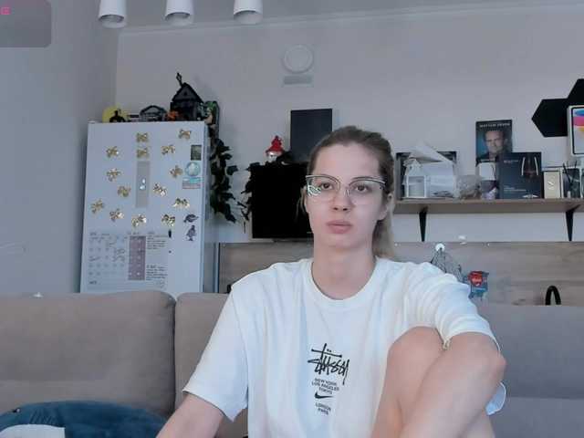 Girlalonehome