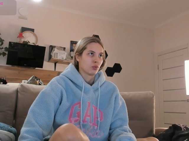 Girlalonehome