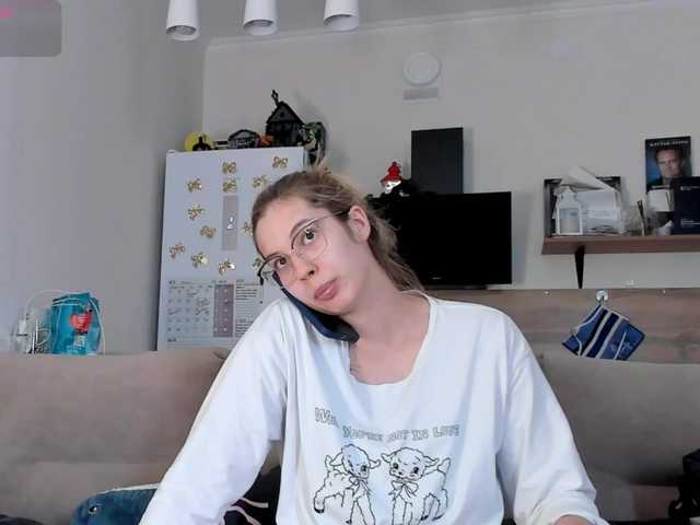 Girlalonehome live cam on BongaCams