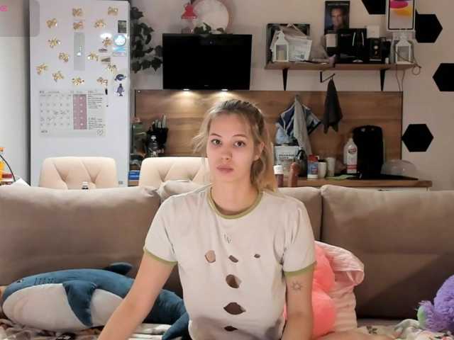 Girlalonehome
