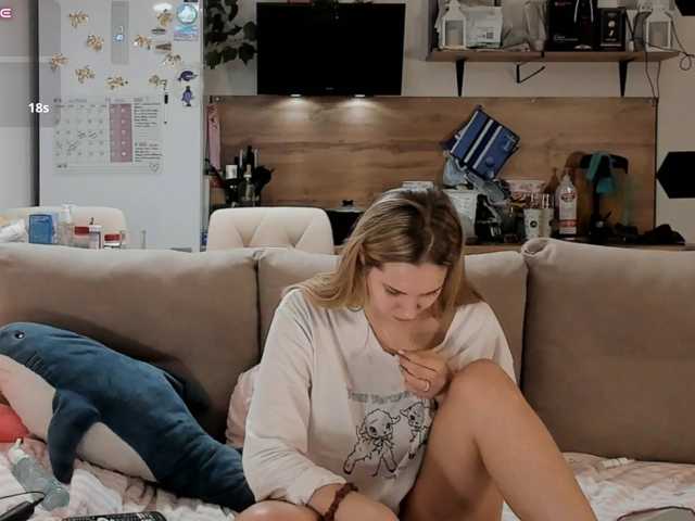 Girlalonehome