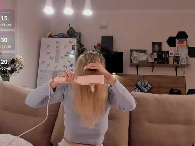Girlalonehome live cam on BongaCams