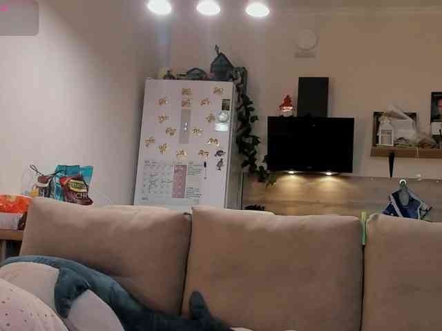 Girlalonehome