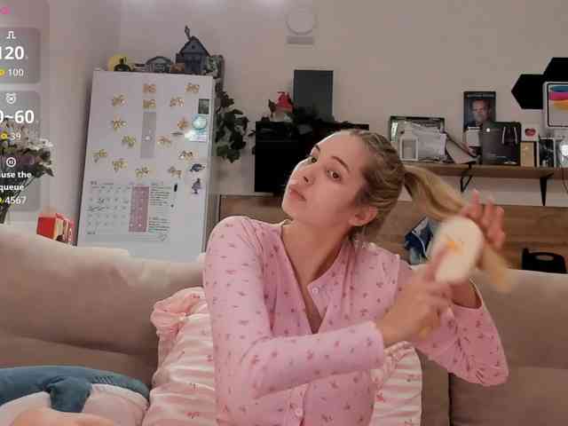 Girlalonehome