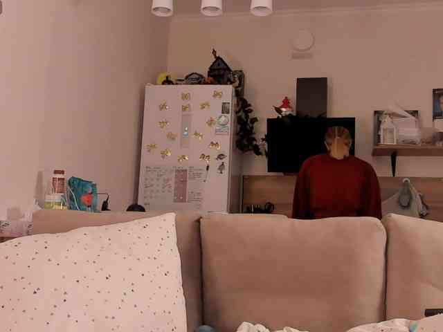 Girlalonehome