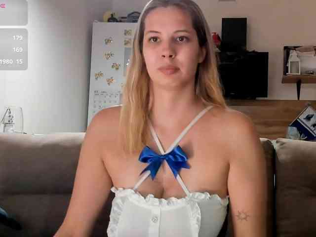 Girlalonehome Girlalonehome