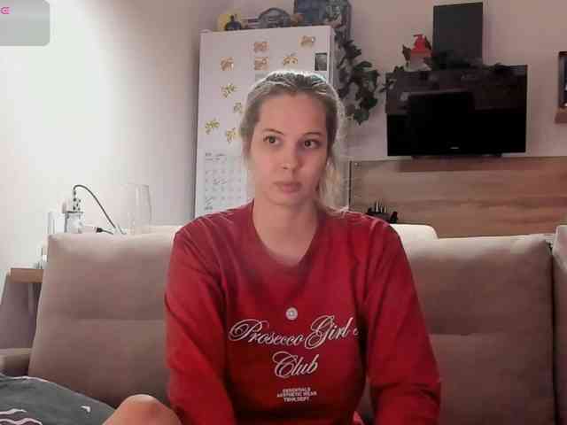 Girlalonehome Girlalonehome