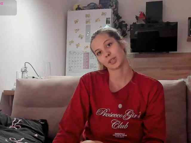 Girlalonehome Girlalonehome