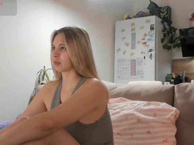 Girlalonehome
