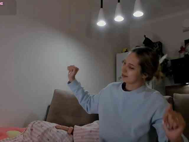 Girlalonehome