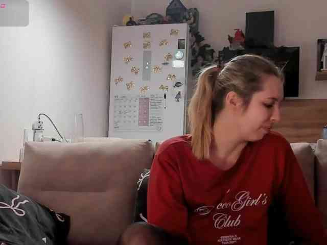 Girlalonehome Girlalonehome