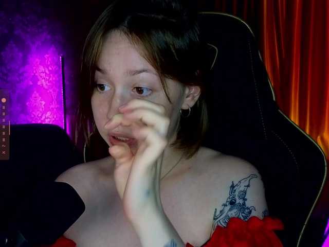 -sweetdreamss- live webcam show