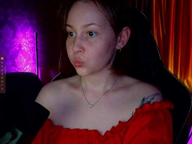-sweetdreamss- live webcam show
