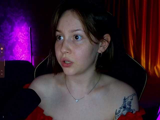 -sweetdreamss- live webcam show