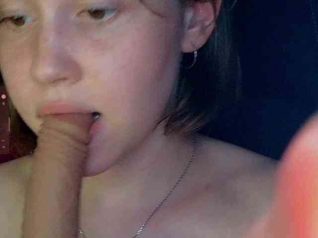 Model: -sweetdreamss-