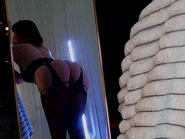 Model: -sweetdreamss-