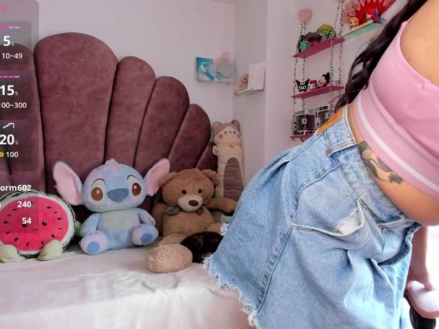 Alice-Cristofer live cam on BongaCams