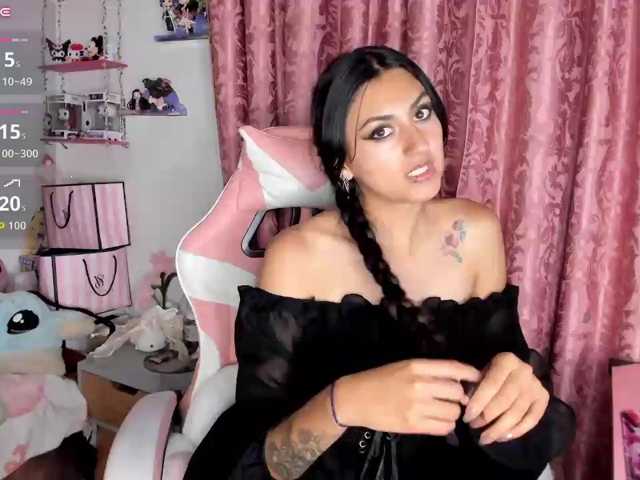 Alice-Cristofer live cam on BongaCams