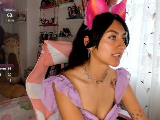 Alice-Cristofer live cam on BongaCams