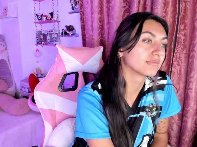 sweetFoxy_17 webcam