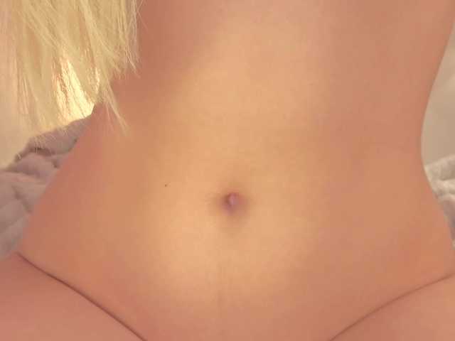 milli-sunrise live cam on BongaCams