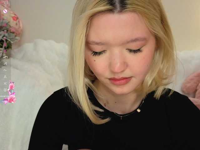 milli-sunrise live webcam show