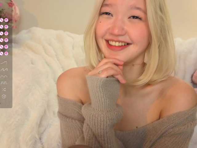 milli-sunrise live cam on BongaCams
