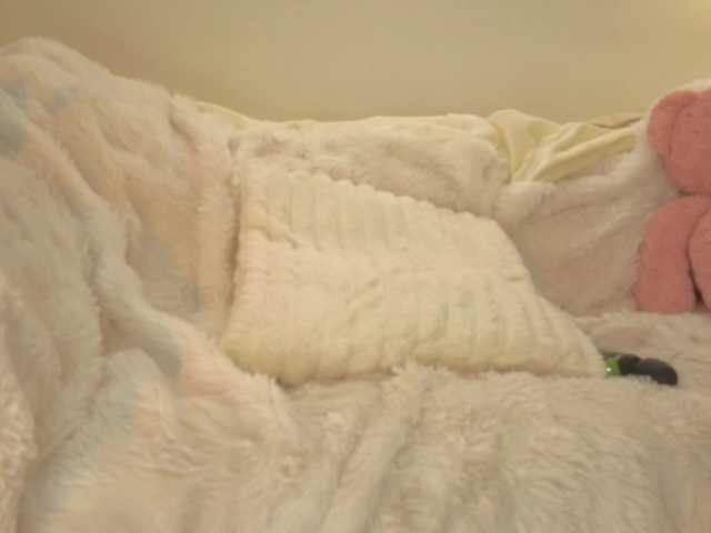 milli-sunrise live cam on BongaCams