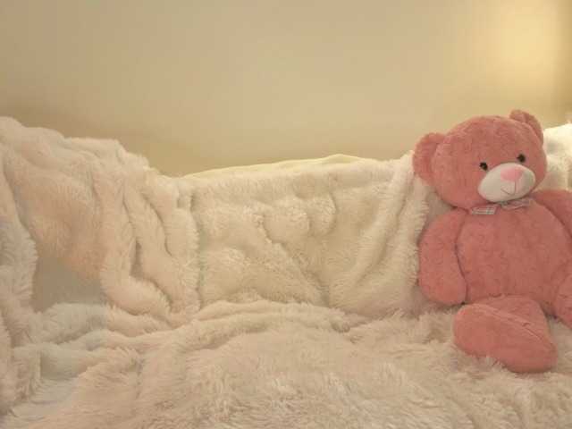 milli-sunrise live cam on BongaCams