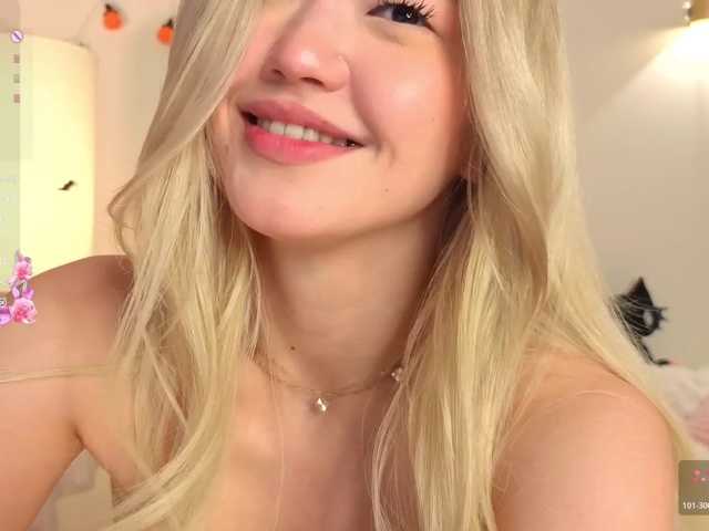 milli-sunrise live cam on BongaCams