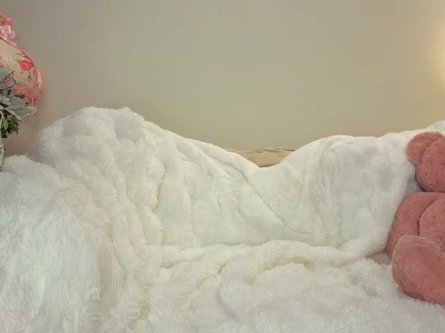 milli-sunrise live webcam show