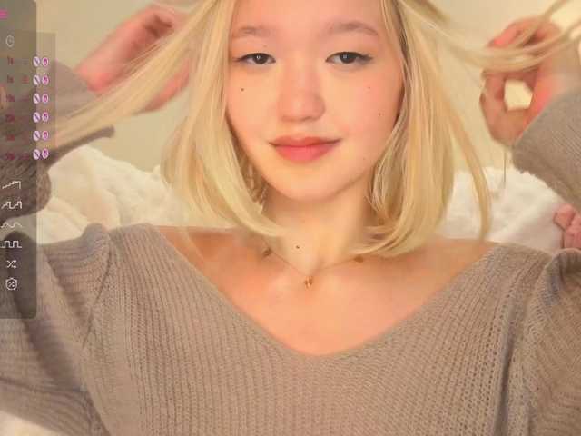 milli-sunrise live webcam show