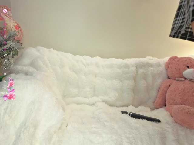 milli-sunrise live webcam show