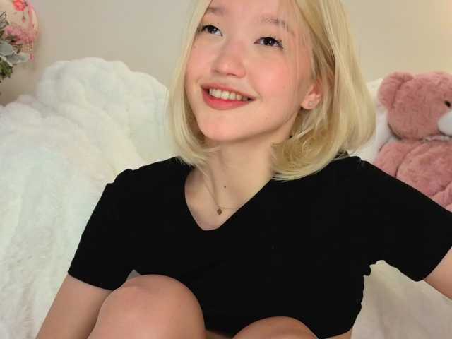 milli-sunrise live webcam show