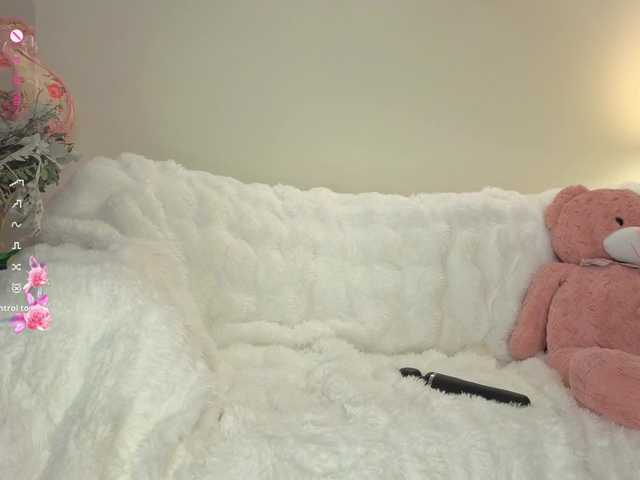 milli-sunrise live webcam show