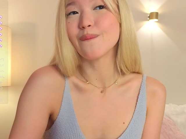 milli-sunrise live cam on BongaCams