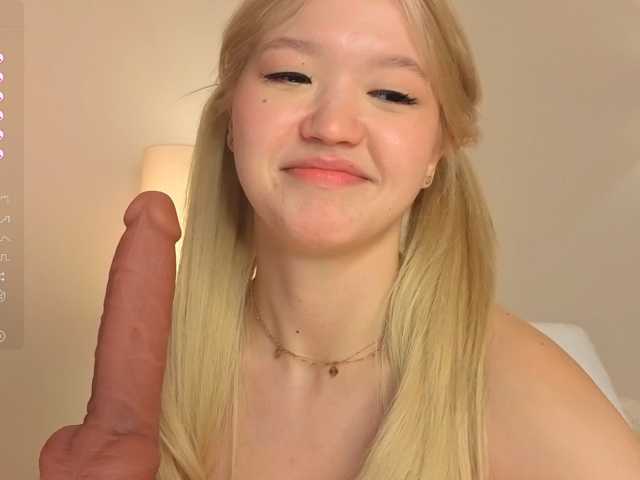 milli-sunrise live cam on BongaCams