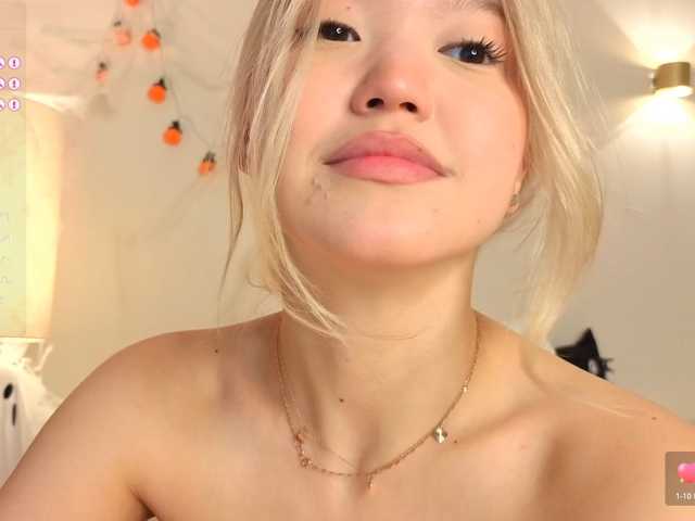milli-sunrise live cam on BongaCams