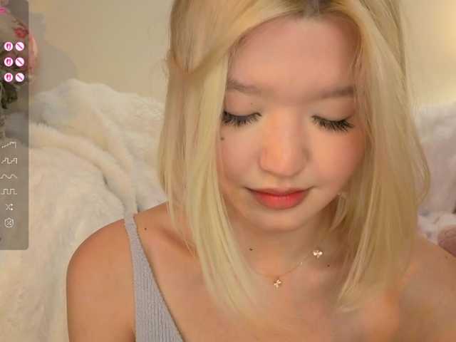 milli-sunrise live webcam show