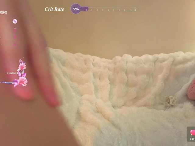 milli-sunrise live cam on BongaCams