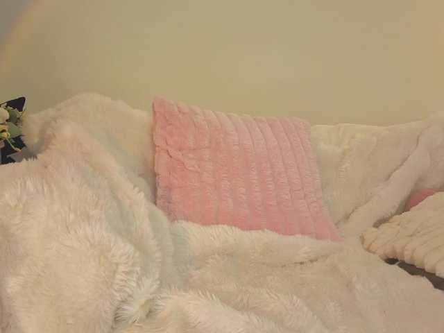 milli-sunrise's BongaCams show and profile