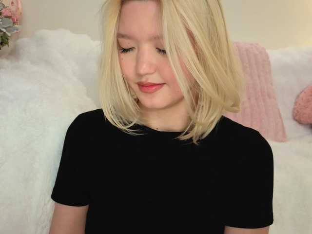 milli-sunrise live webcam show