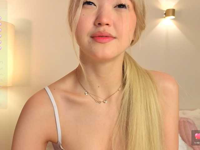 milli-sunrise live cam on BongaCams
