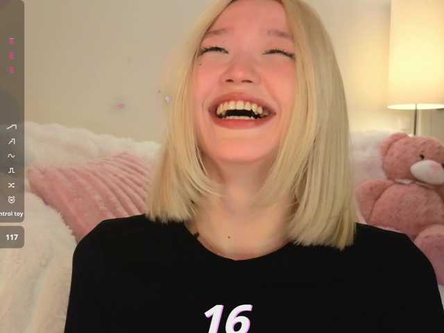 milli-sunrise live webcam show