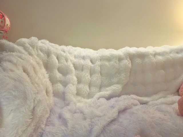 milli-sunrise live cam on BongaCams