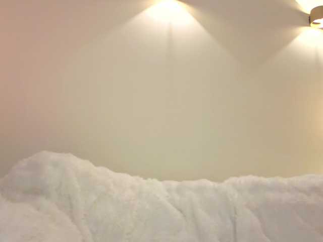 milli-sunrise live cam on BongaCams