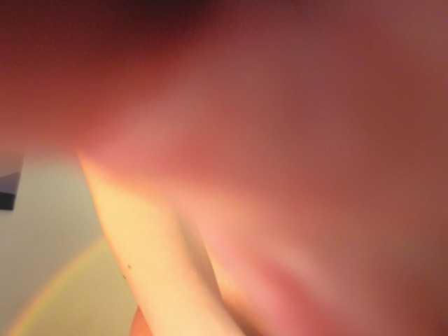 milli-sunrise live cam on BongaCams